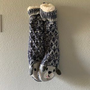 NWT Fuzzy Slipper Socks // FREE WITH ANY BUNDLE